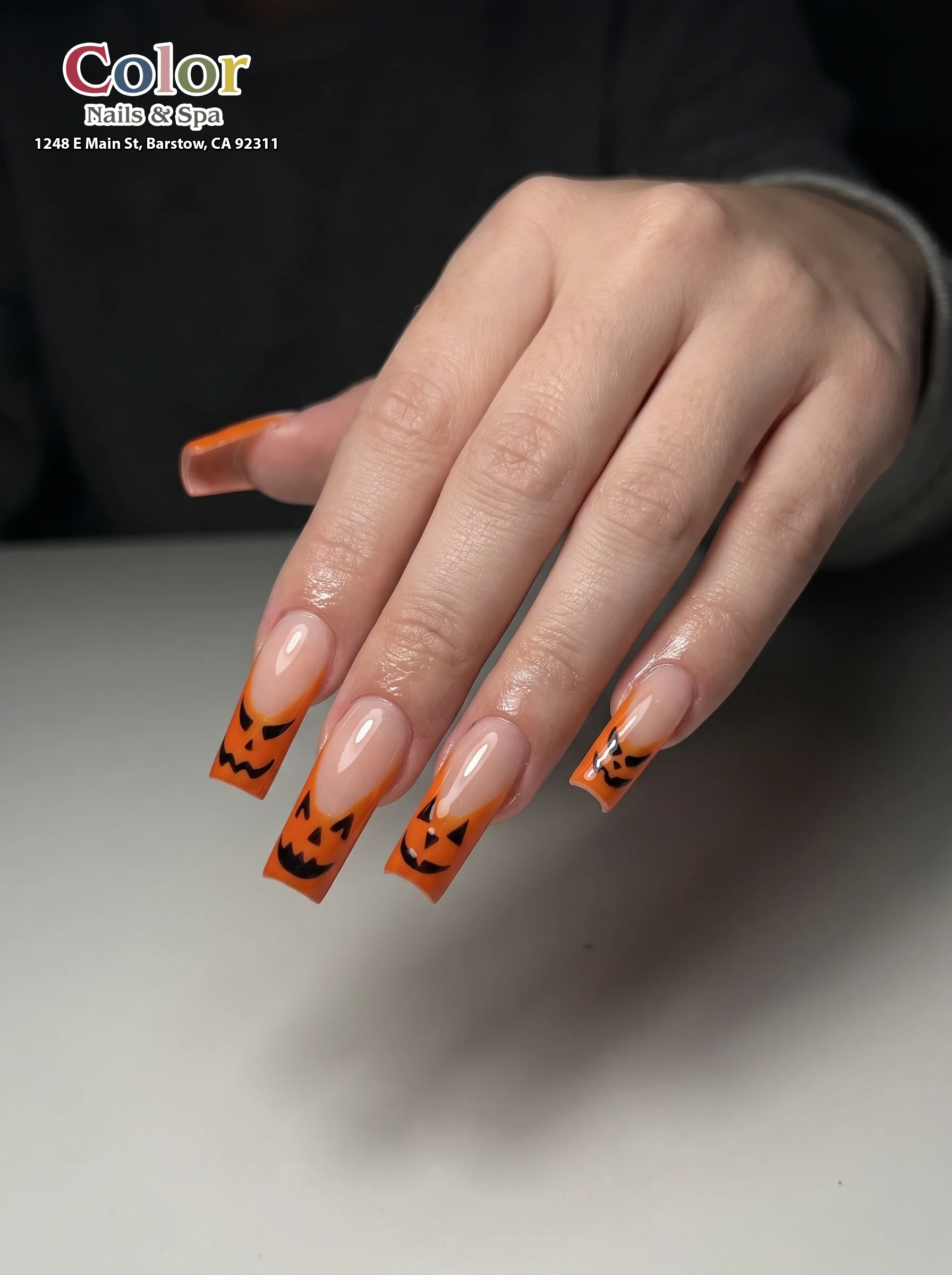 Color Nails & Spa